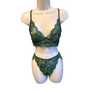 Adome NWOT Women's Lace Lingerie Bra and Panty Set Strappy Babydoll Size L Green
